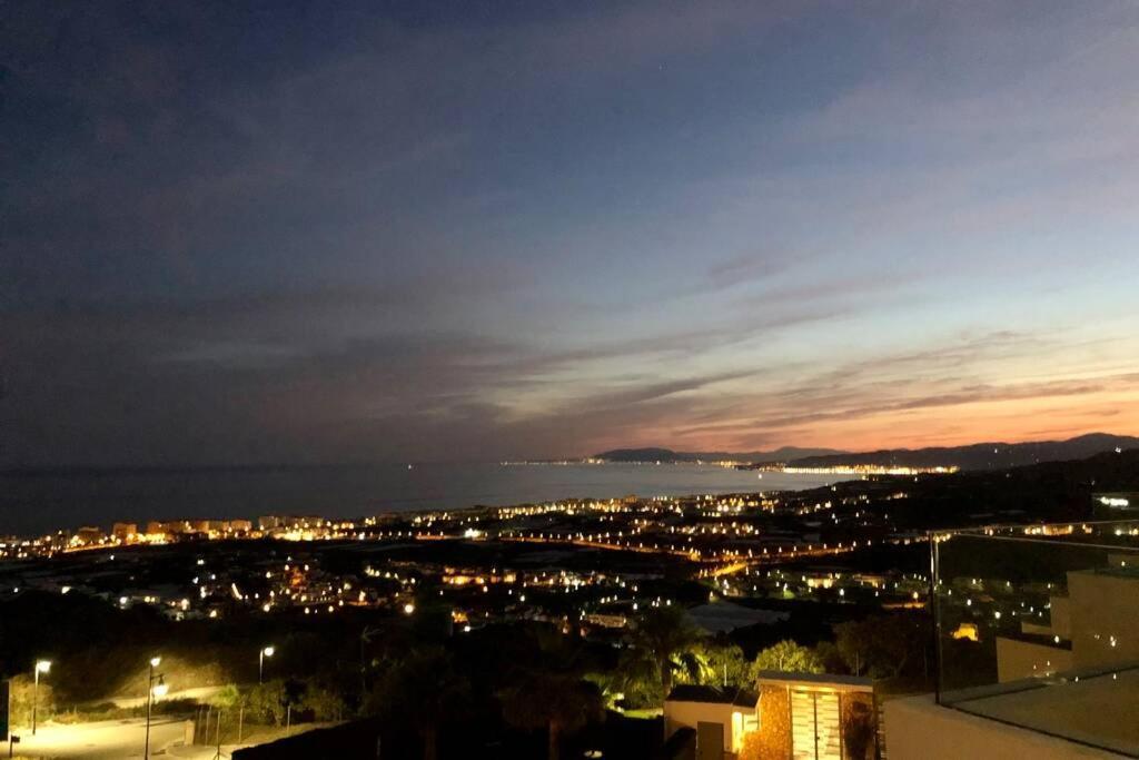 Casa Del Mar Apartment Torrox Bagian luar foto