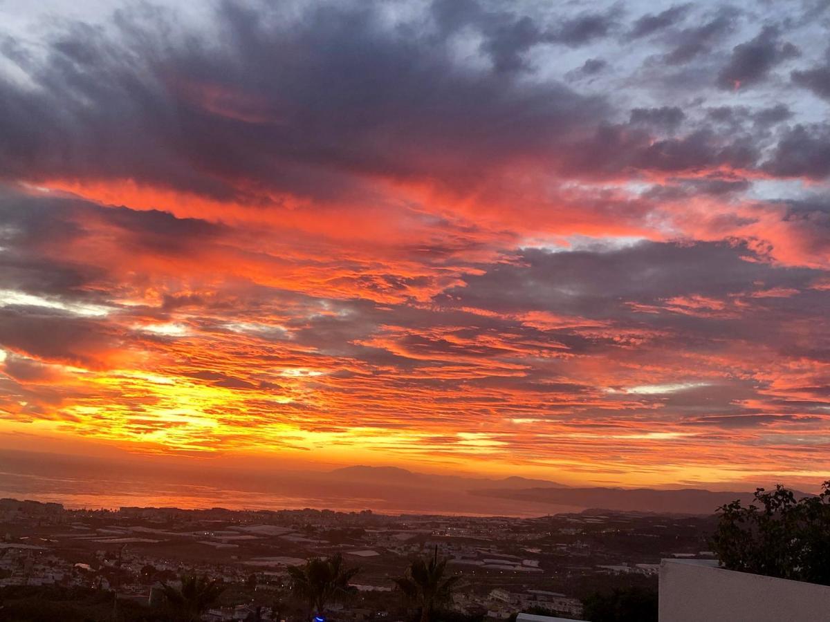 Casa Del Mar Apartment Torrox Bagian luar foto